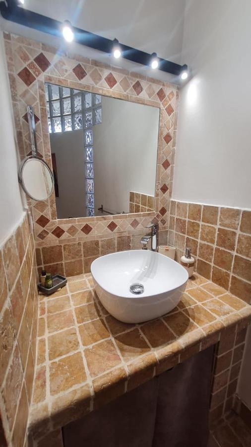 Sunny Apartment With Nice View In History City Center Aix-en-Provence Esterno foto